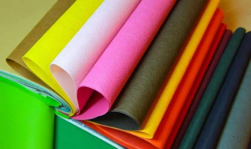 អ្វីទៅជាក្រណាត់ដែលមិនត្បាញ ការប្រើក្រណាត់មិនត្បាញ 2 ក្រណាត់មិនមែនត្បាញត្រូវបានចាត់ថ្នាក់ដោយផ្អែកលើសមាមាត្រនៃសមាសធាតុវត្ថុធាតុដើម។