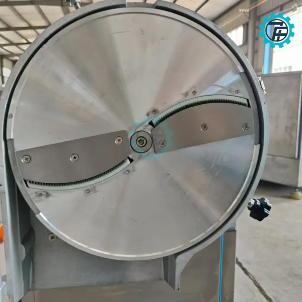 ម៉ាស៊ីនកាត់ផ្លែឈើ និងបន្លែចម្រុះមុខងារ 7 May cat rau cu qua da chuc nang 03