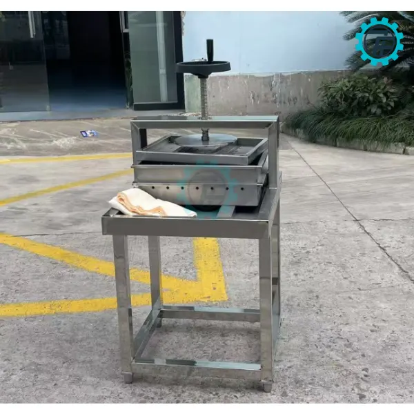 ម៉ាស៊ីនច្របាច់សណ្តែកដោយប្រើខ្យល់ 5 May ep dau su dung khi nen 05