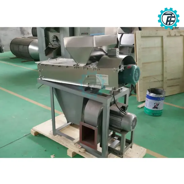 ម៉ាស៊ីនបកសំបកសណ្តែកដី 6 may boc vo lua hat lac 04