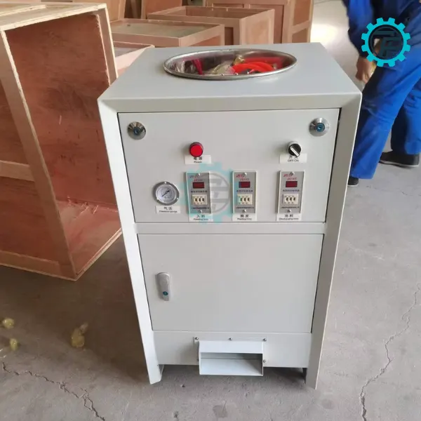 ម៉ាស៊ីនបកសំបកខ្ទឹមស 25–30គីឡូក្រាម/ម៉ោង