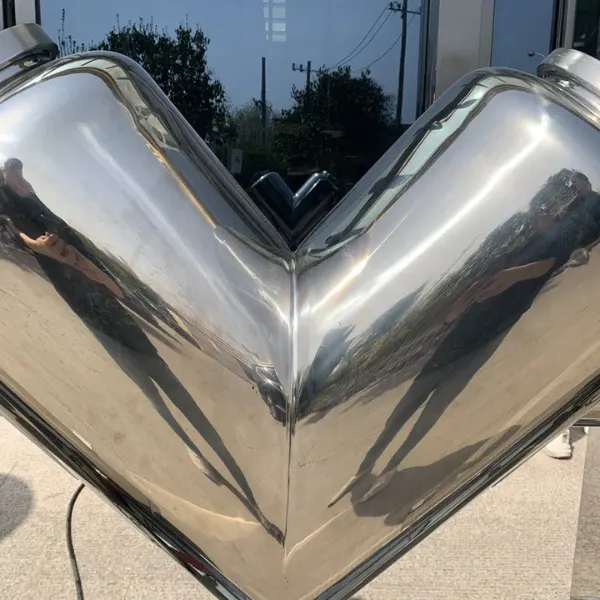 may tron bot chu V 1000 lit 02